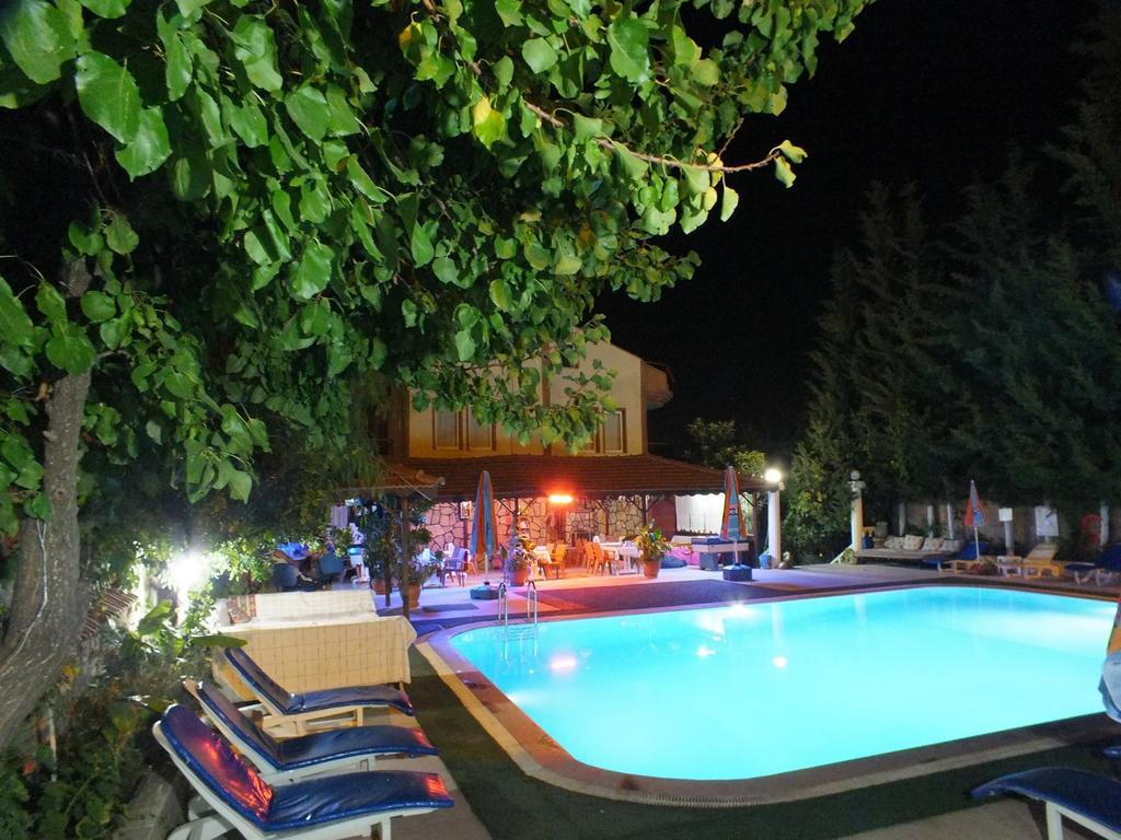 Everest Apart Hotel Олюденіз Екстер'єр фото